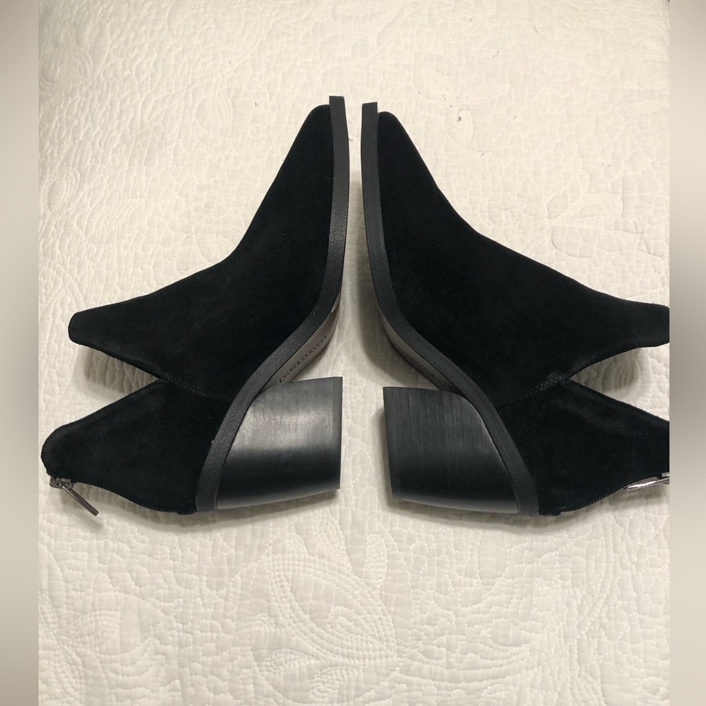 NEW Vince Camuto Black leather suede ankle booties, size 6 - Picture 6 of 10
